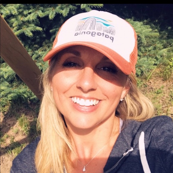 Meet your Posher, Sarah - Picture 1 of 1